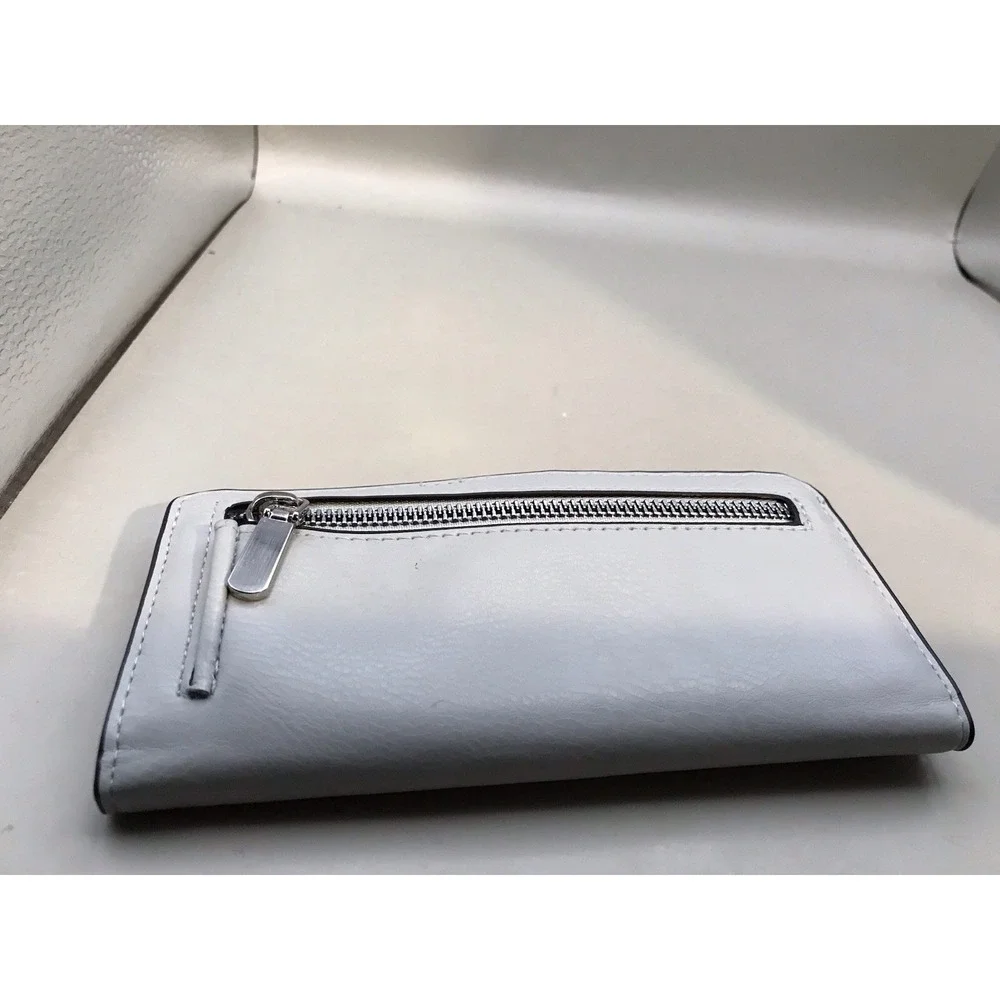 Gray Bi-fold Wallet 3